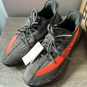 Yeezy 350 V2 Carbon Beluga